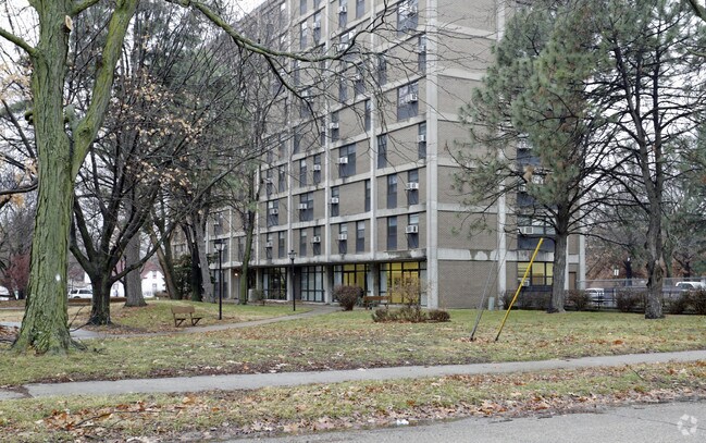 Photo - Polk Plaza