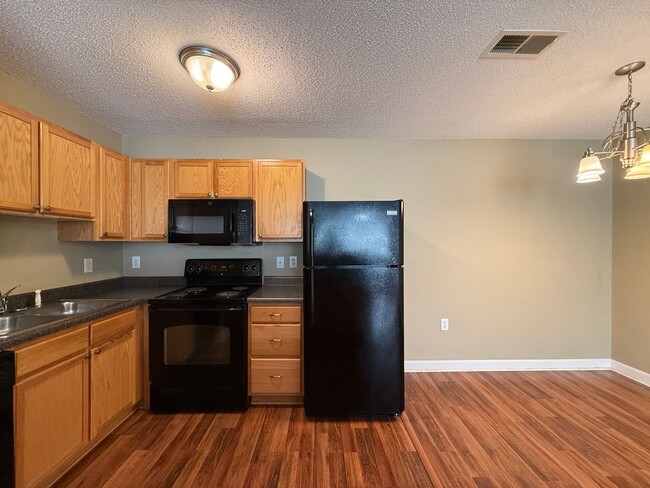 Photo - 1860 Crest Hollow Dr Unit 203