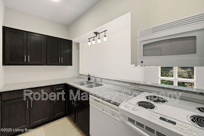 Photo - 2745 Grinstead Dr Unidad 106