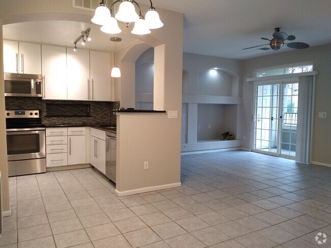Building Photo - Beautifull Spacious 2 Bedroom 2 Bath Townh... Rental
