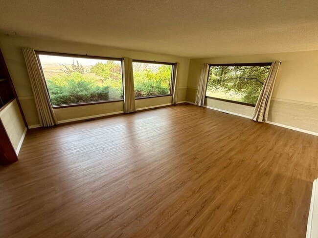 Photo - Beautiful Golf Course Home | 2 Bed • 2 Bath • Bonus Room