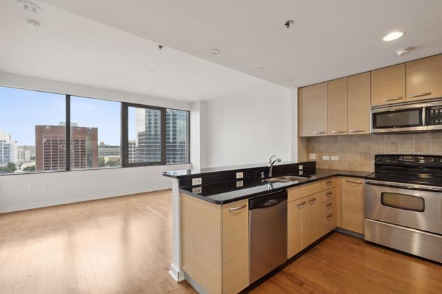 Photo - 1200 Main St Unidad 802