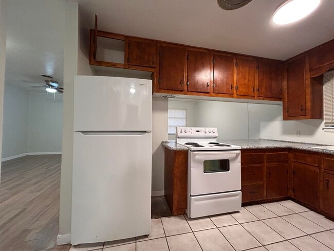 Photo - 2812 43rd St