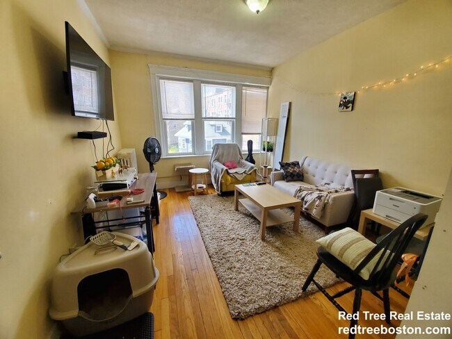 Photo - 153 Strathmore Rd Unit 11