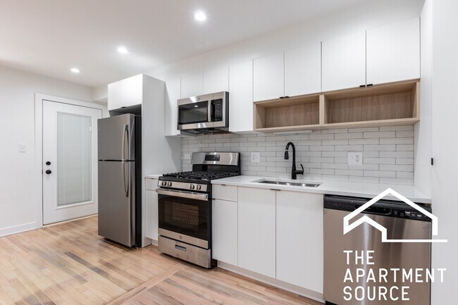 Photo - 1756 W Rosehill Dr Unit 1F