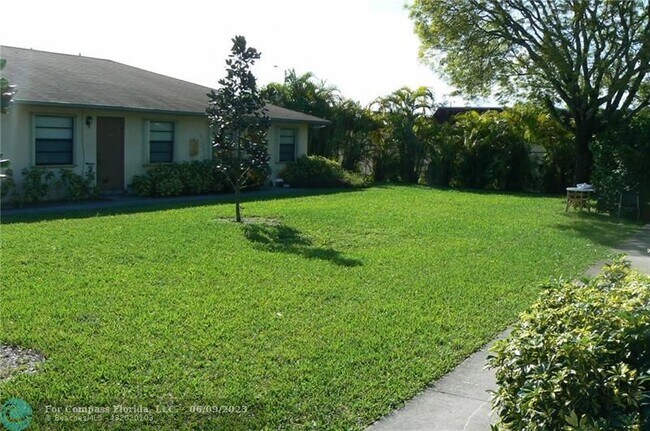 Photo - 7664 Kimberly Blvd