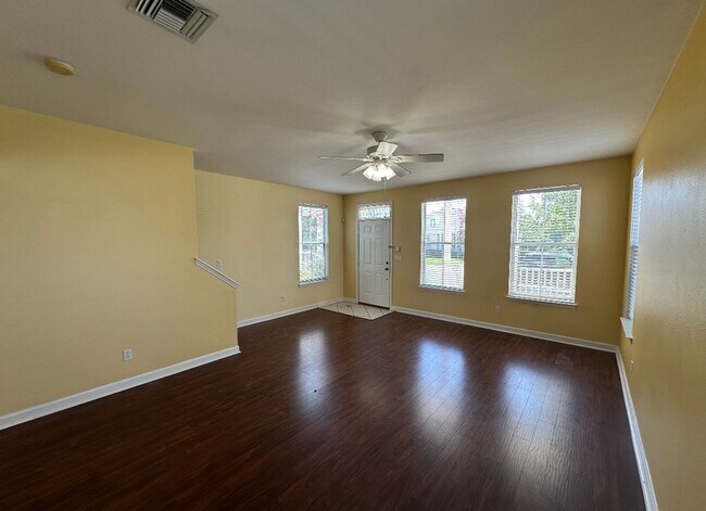 Photo - 3687 Longfellow Rd House