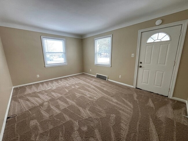 Photo - 22517 Petersburg Ave