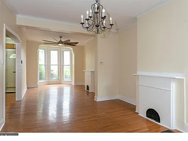 Photo - 2207 Bainbridge St