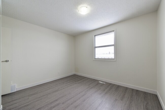 Photo - Parkview Estates