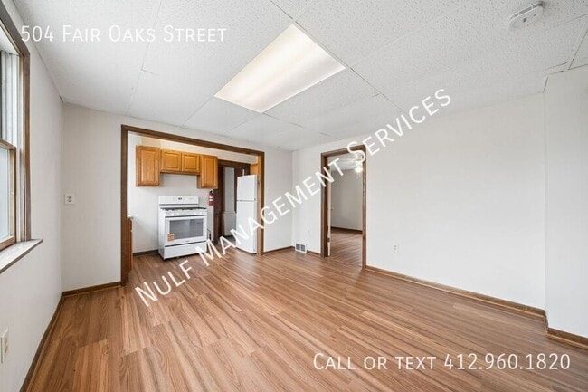 Photo - 504 Fair Oaks St