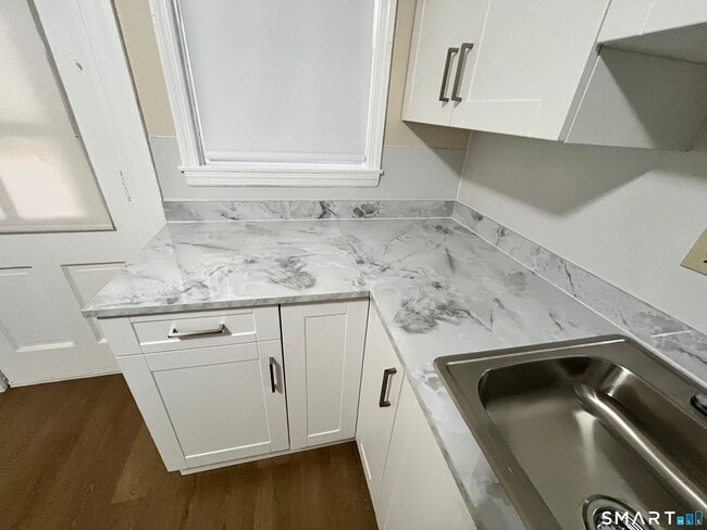 Photo - 17 Park Pl Unit 2