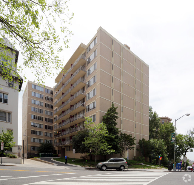 Building Photo - The Promenade Rental