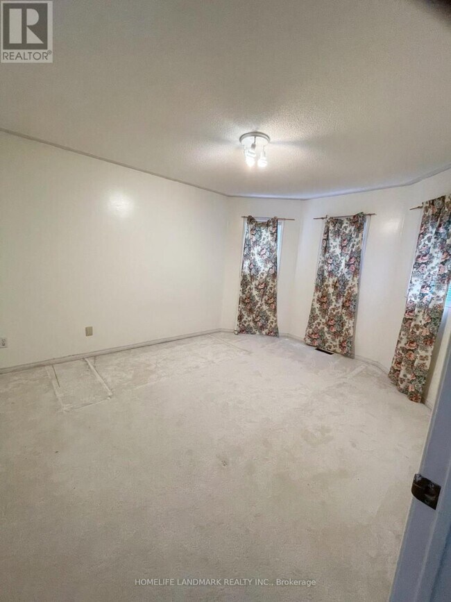 Photo - 53 Brown St