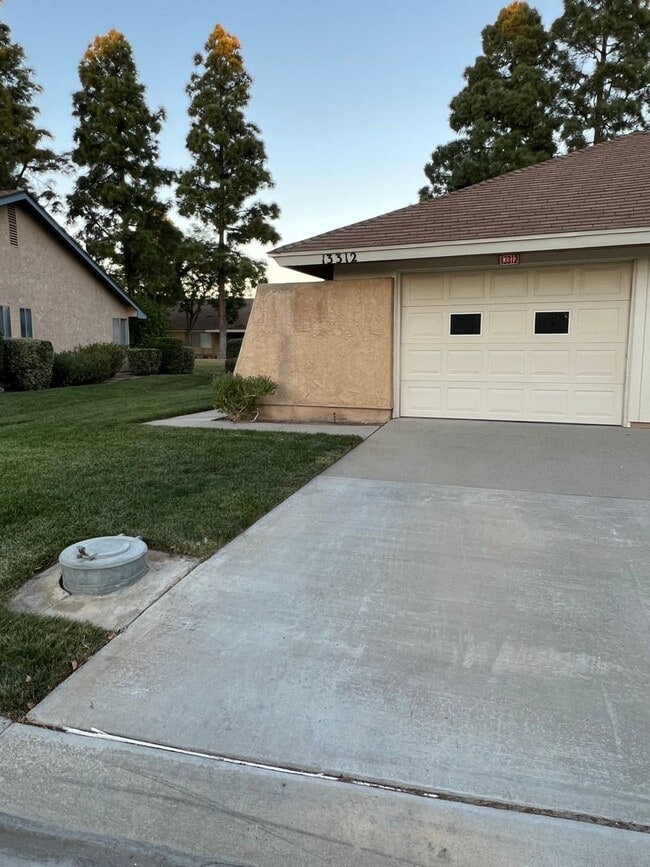 Building Photo - Beautiful Coronado II for Rent Rental