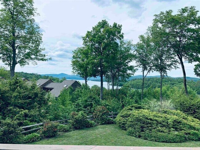 61 Woodbury Dr Unit 43