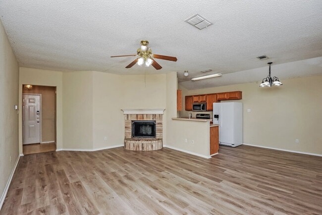 Photo - 6366 Twilight Cir