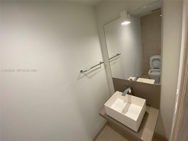 Photo - 1000 Brickell Plaza Unidad 3309