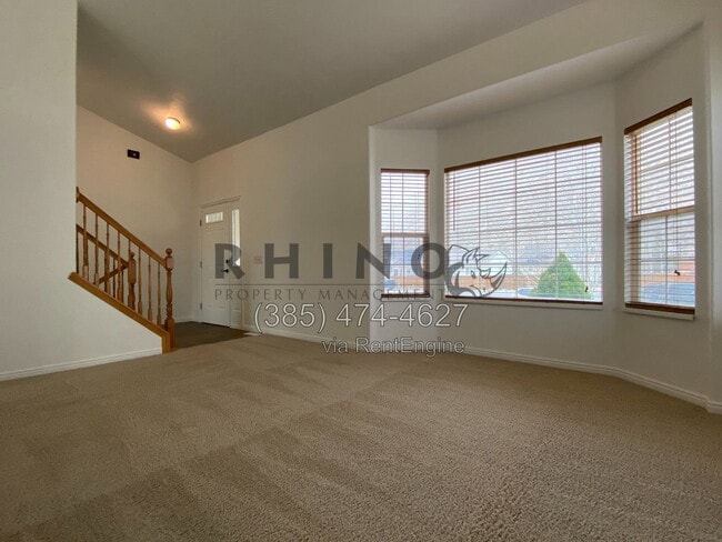 Photo - 8 Duchesne Cir