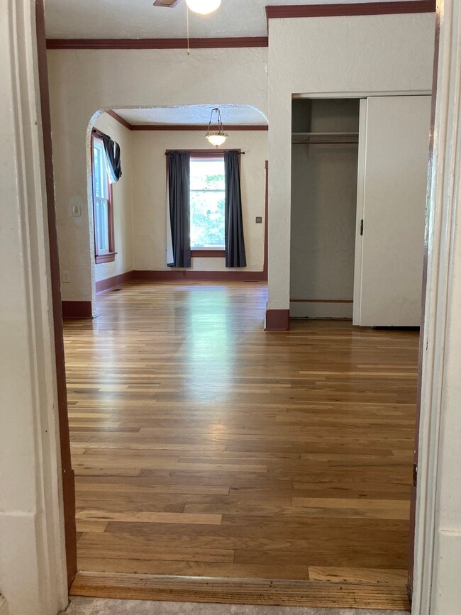 Main area (view from kitchen) - 120 N Chestnut St