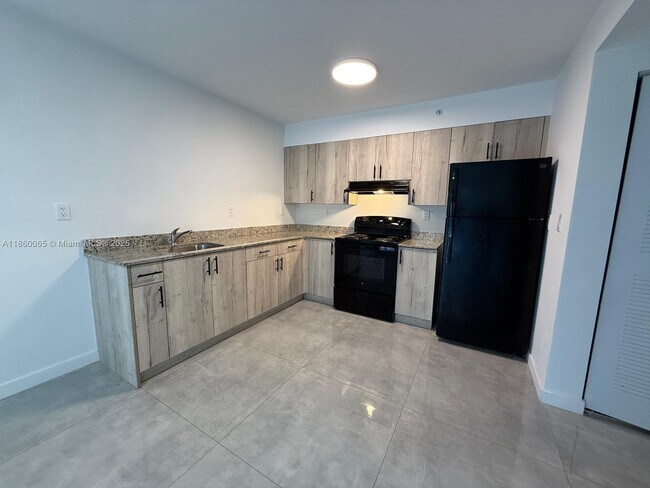 Photo - 14752 NE 6th Ave Unidad 109 Rental