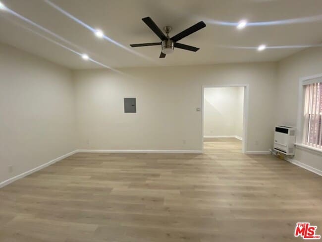 Photo - 814 S Hobart Blvd Unidad 303