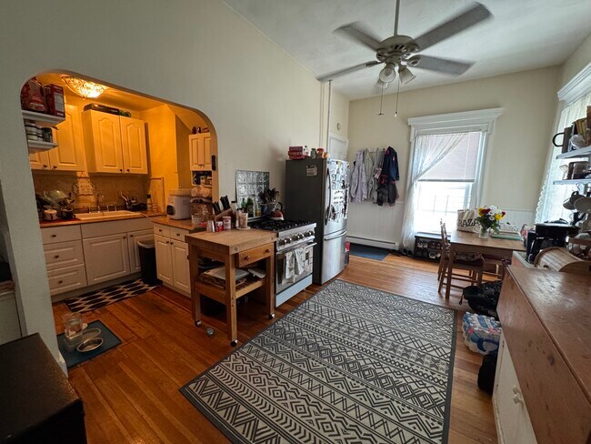 Photo - 123 Almy St Unit 1F