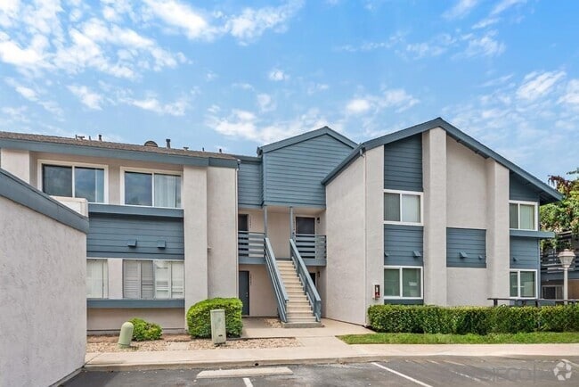 Building Photo - 1494 Gustavo St Unit D Rental