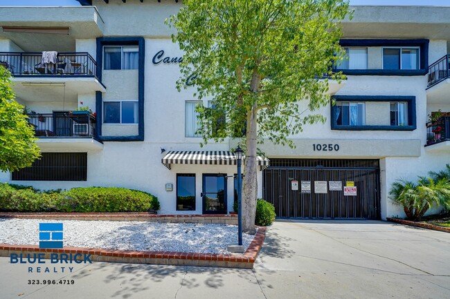 Photo - 10250 Commerce Ave Unidad 216