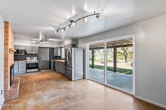 Photo - 8801 E Buckboard Rd