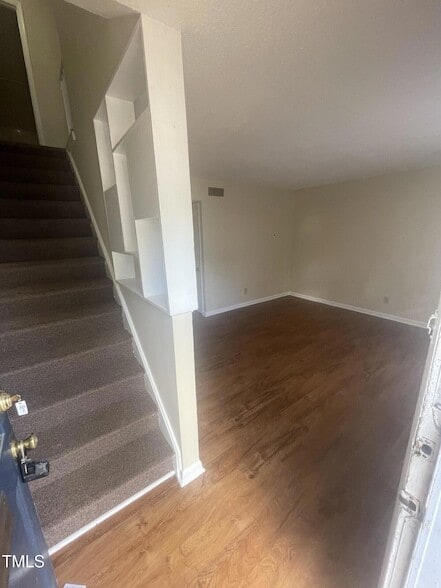 Photo - 120 Byrum St