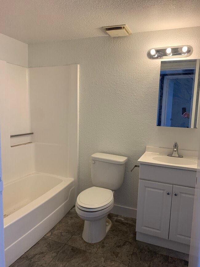 Photo - 200 Bruce Way Unit 3