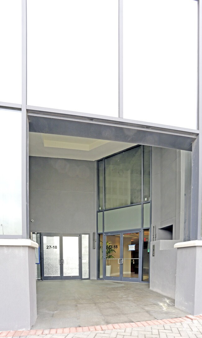 Photo - Hoyt Plaza Development