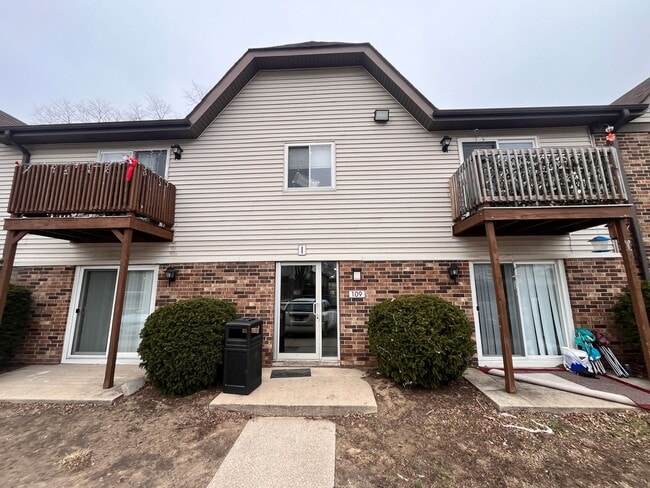 Photo - Spacious 2-Bedroom Apartment for Rent in Chesterton – Prime Location and Comfort Unit I8