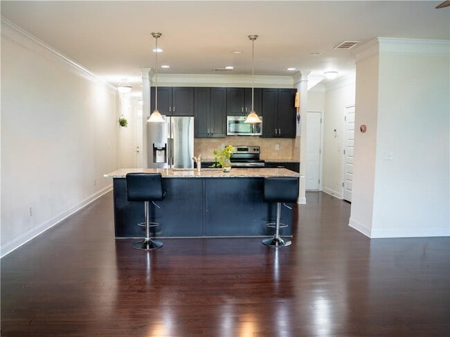 Photo - 10643 Naramore Ln