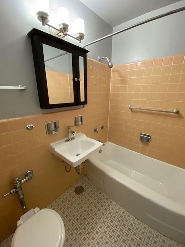 Photo - 0 bedroom in Chicago IL 60660