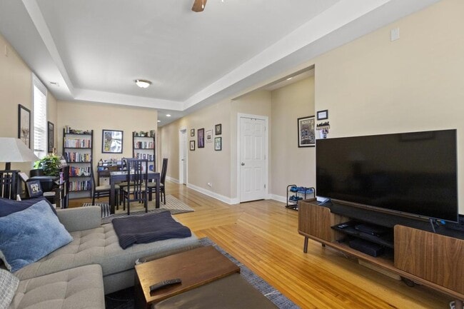 Photo - 2 bedroom in Chicago IL 60618 Unidad 1