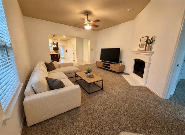 Photo - 305 Rustic Oak Ln