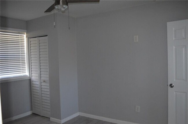 Photo - 1125 West Ave