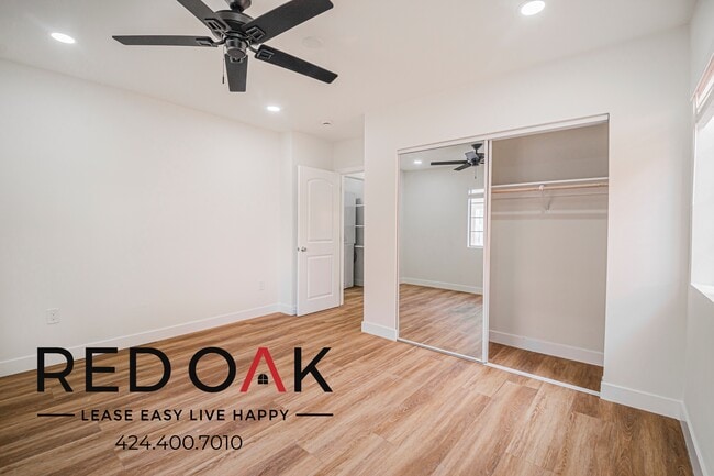 Photo - 1611 Oak St Unit 1611 1/2