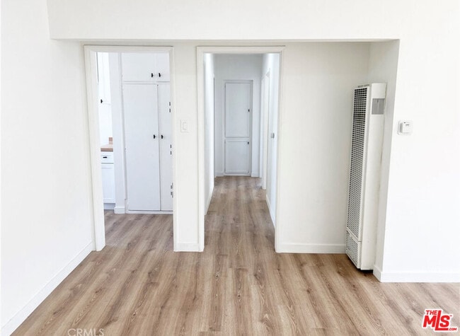 Photo - 510 E Arbor Vitae St