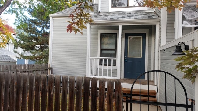 Photo - 412 Owl Dr