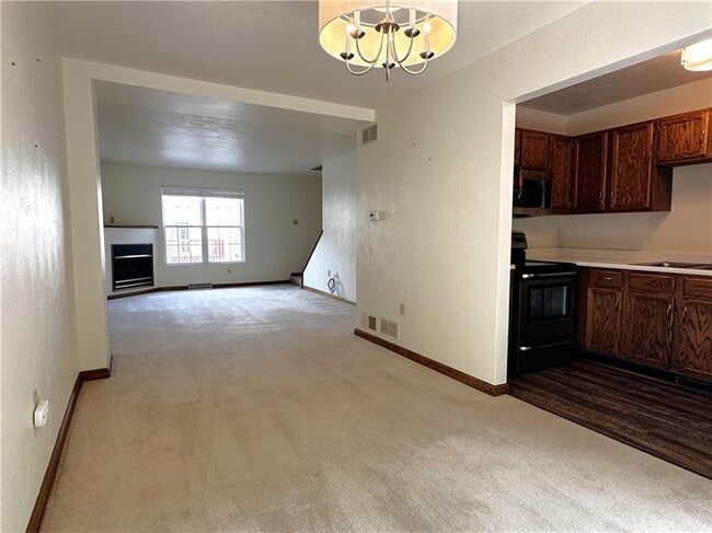 Photo - 826 Mt Pleasant Rd