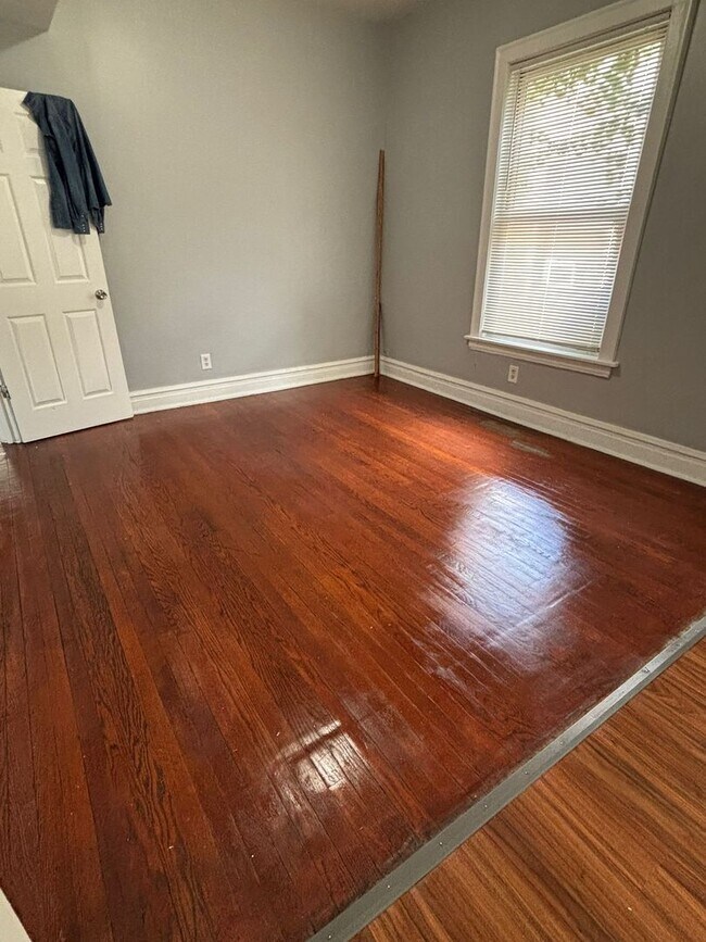 Photo - SANGAMON_7807 Unit 2