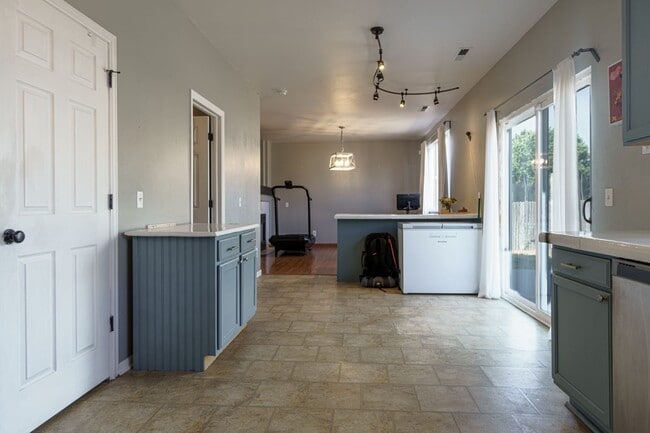Photo - Beautifully updated rental on Pony Gulch