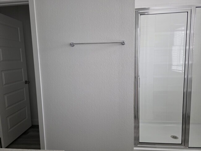 Photo - 2803 Lisburn Ter Ln