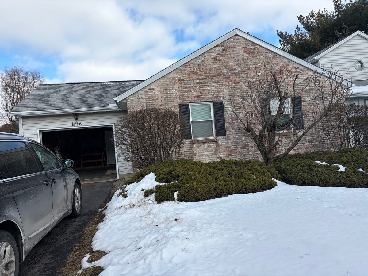 Photo - 1716 Watertower Dr Unidad Watertower