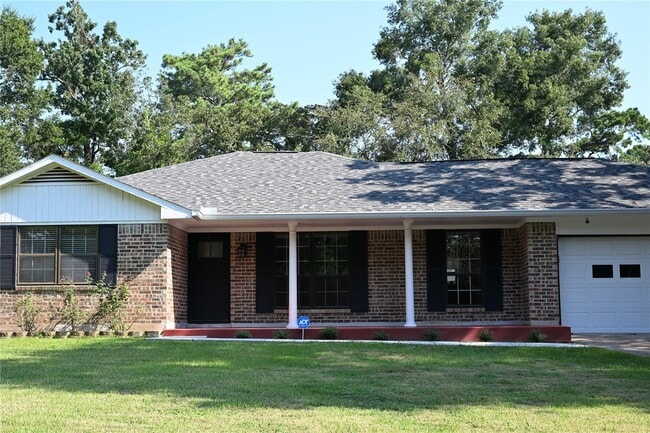 212 Summit Dr