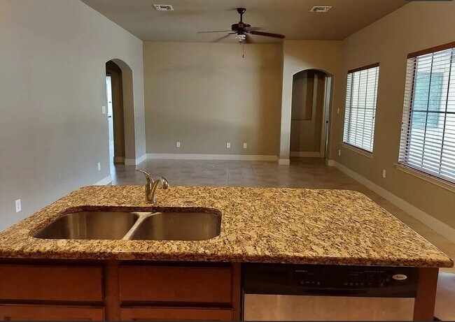 Photo - 704 Darlington Dr