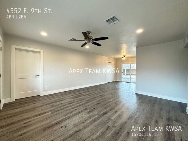 Photo - 4552 E 9th St